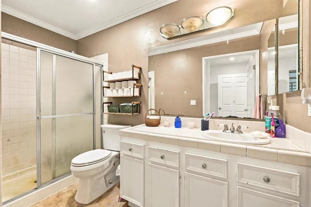 15831 Davis Cup Lane Ramona, CA 92065