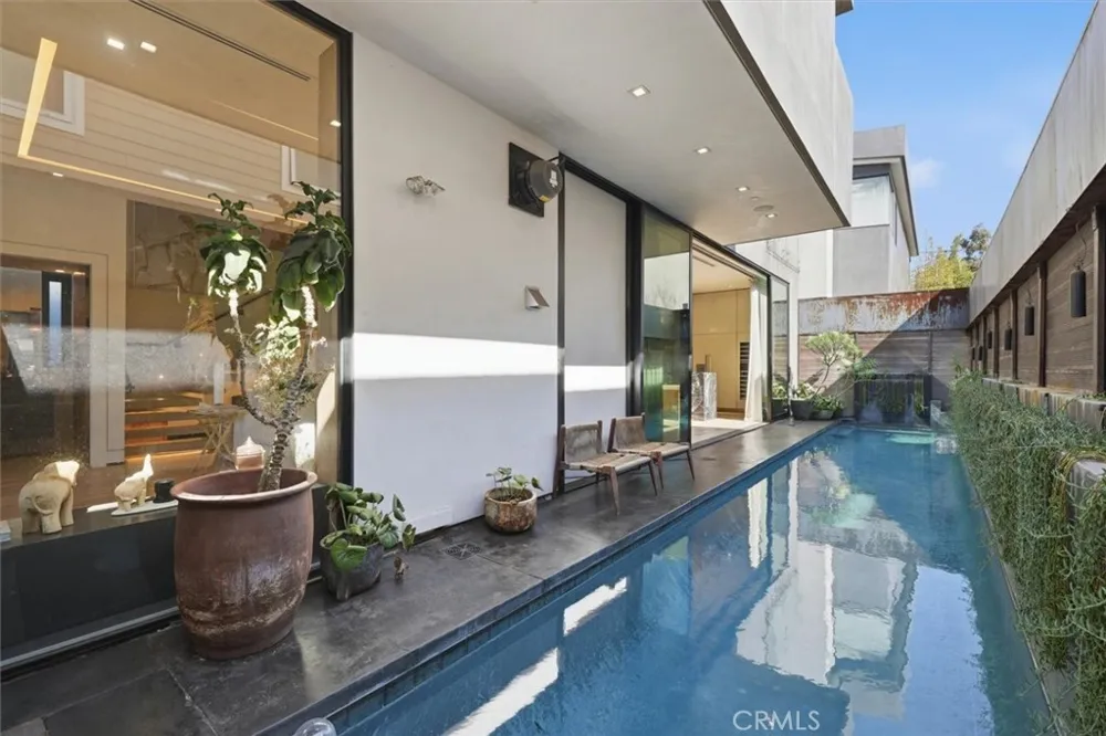 750 California Avenue Venice, CA 90291