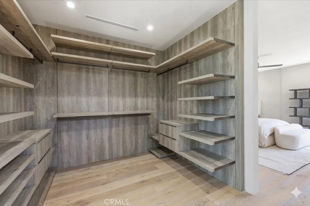 750 California Avenue Venice, CA 90291