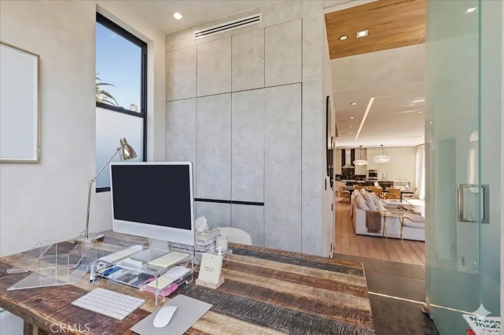 750 California Avenue Venice, CA 90291