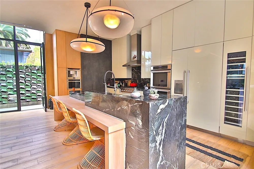 750 California Avenue Venice, CA 90291