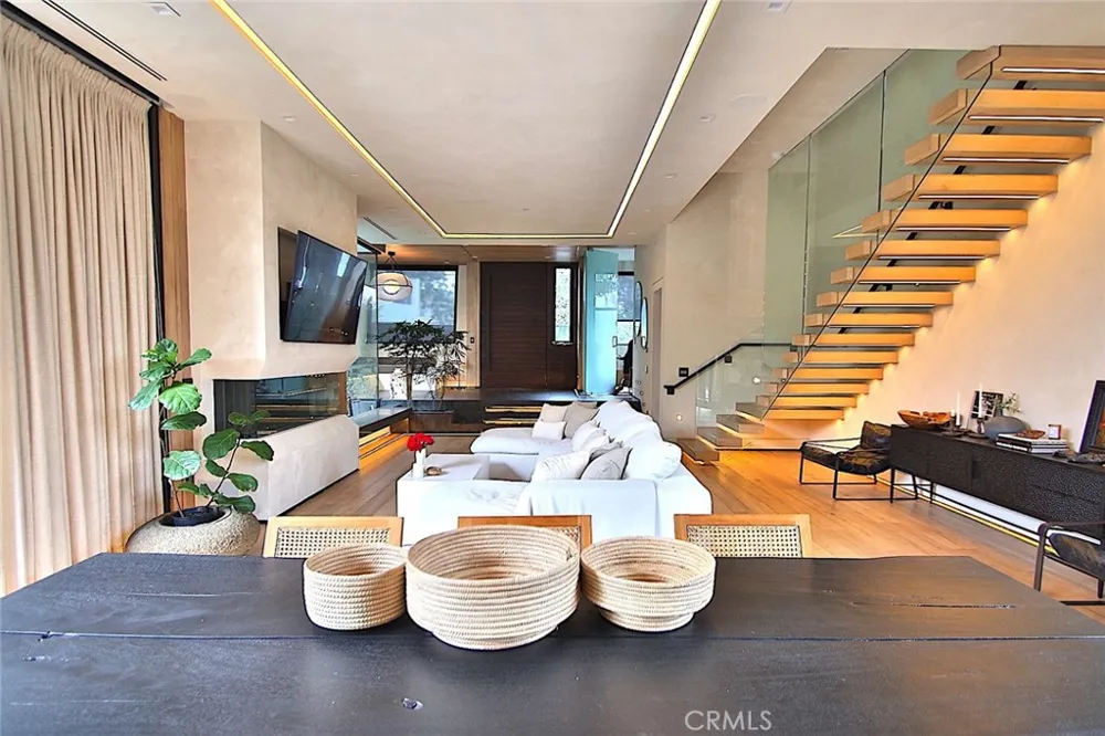 750 California Avenue Venice, CA 90291