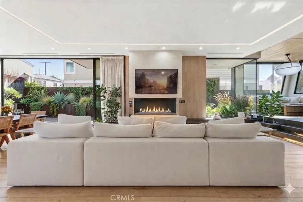 750 California Avenue Venice, CA 90291