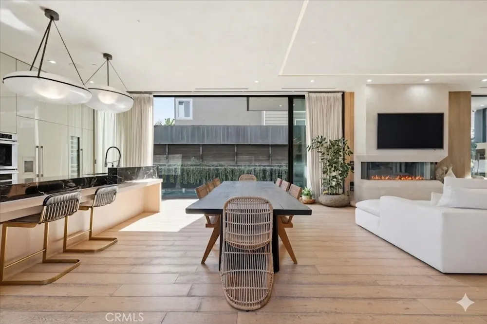 750 California Avenue Venice, CA 90291