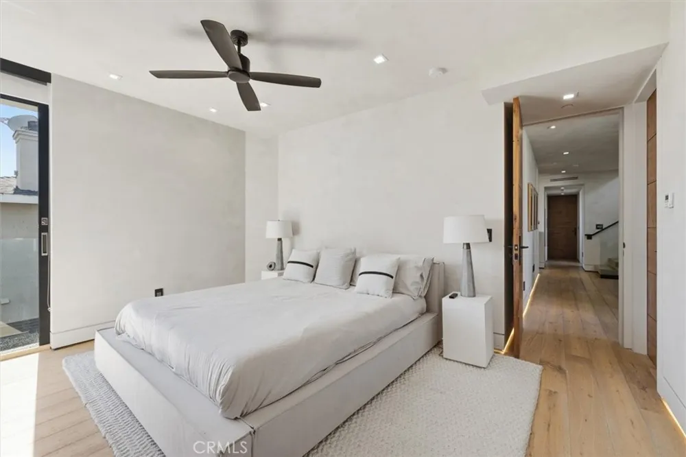 750 California Avenue Venice, CA 90291