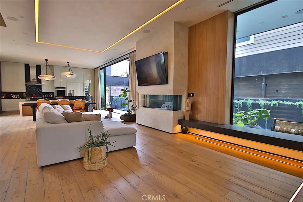 750 California Avenue Venice, CA 90291