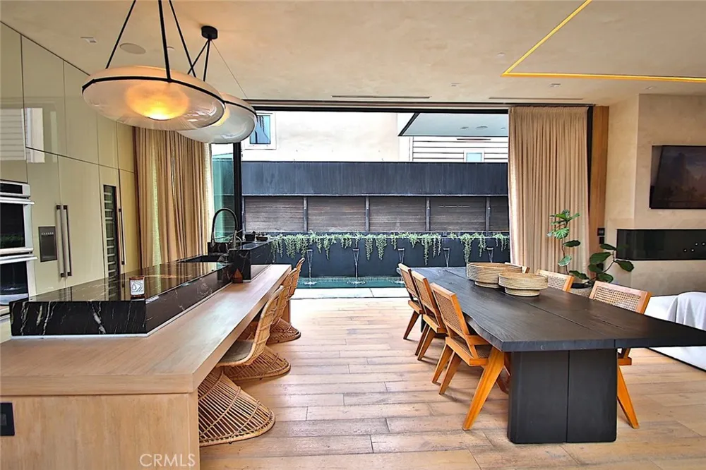750 California Avenue Venice, CA 90291