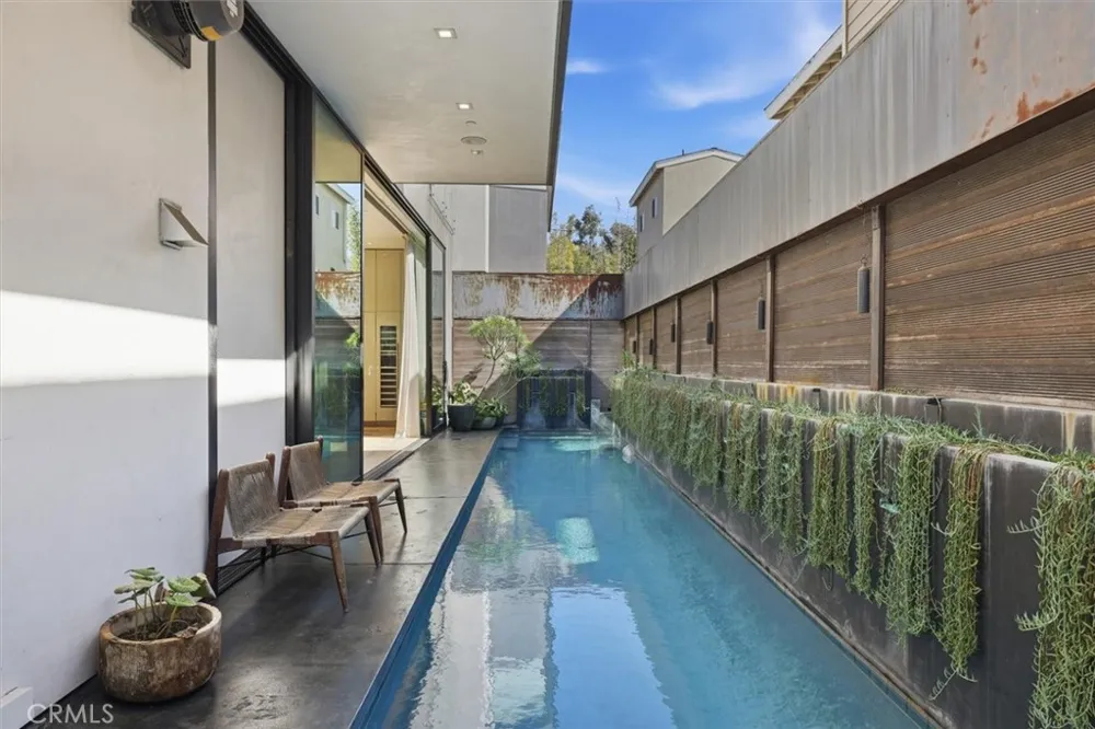 750 California Avenue Venice, CA 90291