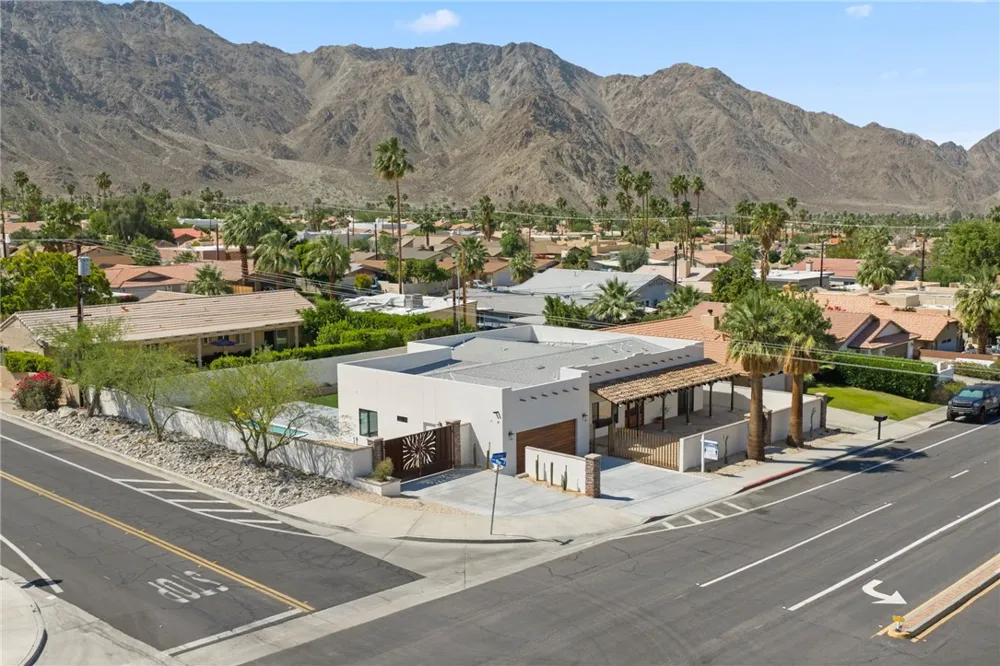 54217 Eisenhower La Quinta, CA 92253