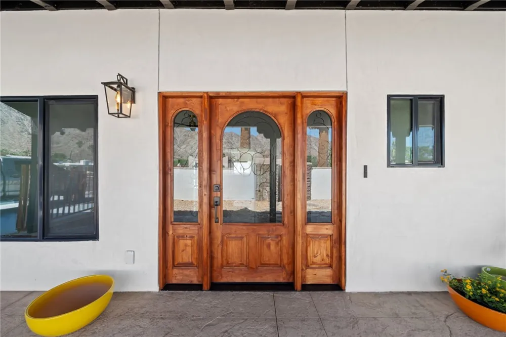 54217 Eisenhower La Quinta, CA 92253