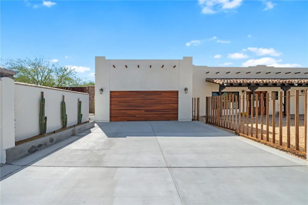 54217 Eisenhower La Quinta, CA 92253