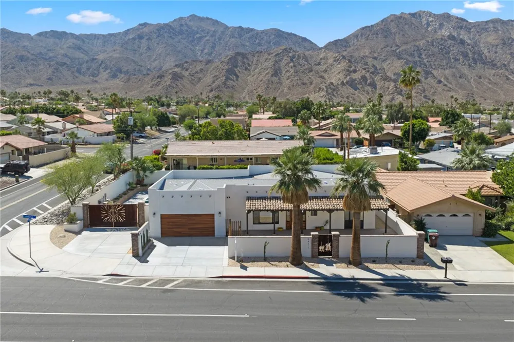 54217 Eisenhower La Quinta, CA 92253