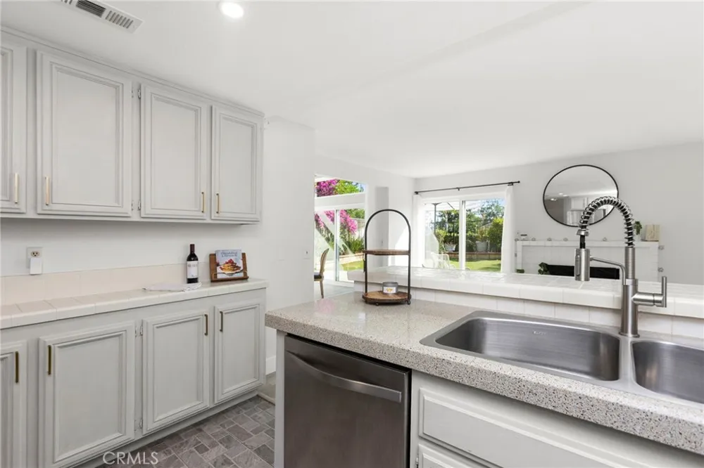 28765 Calle Laguna Niguel, CA 92677