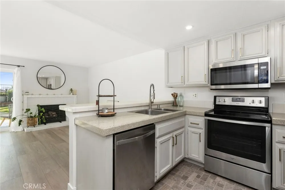 28765 Calle Laguna Niguel, CA 92677