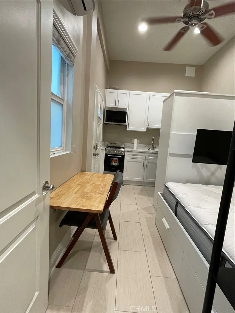 7524 Fountain Avenue West Hollywood, CA 90046