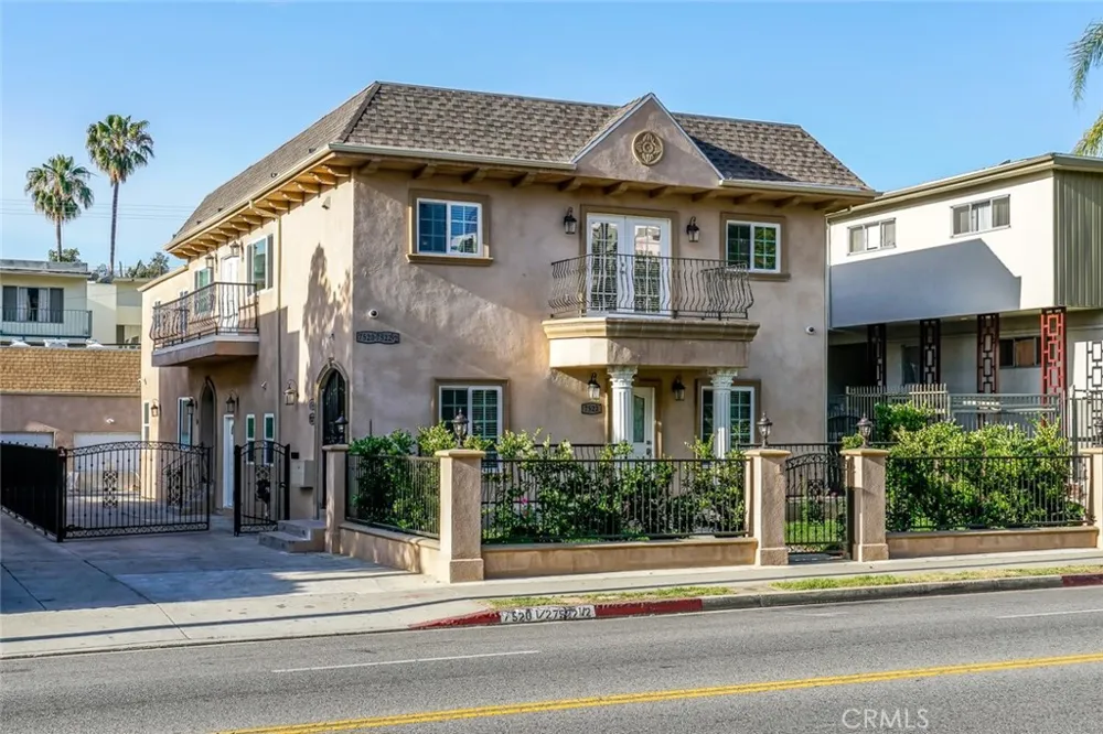 7524 Fountain Avenue West Hollywood, CA 90046