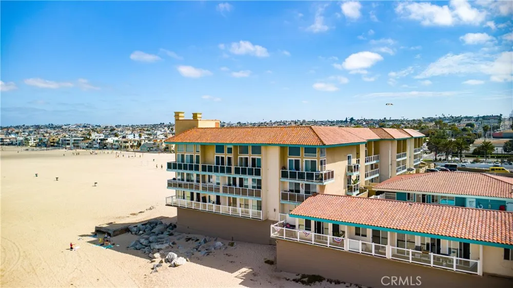 211 Yacht Club Way Redondo Beach, CA 90277