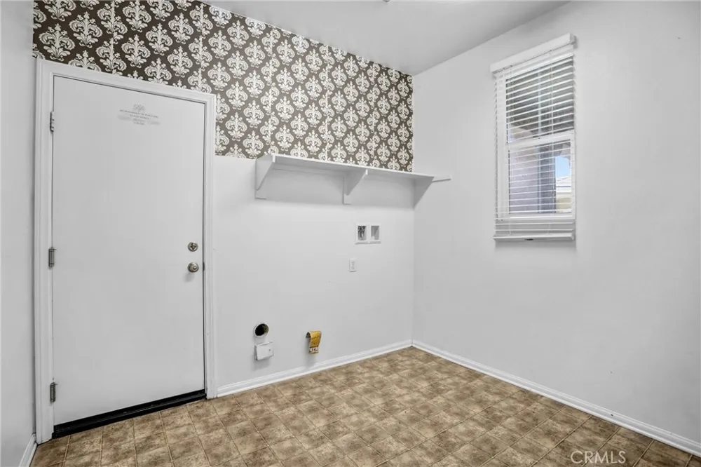 19039 Gregory Court Bloomington, CA 92316