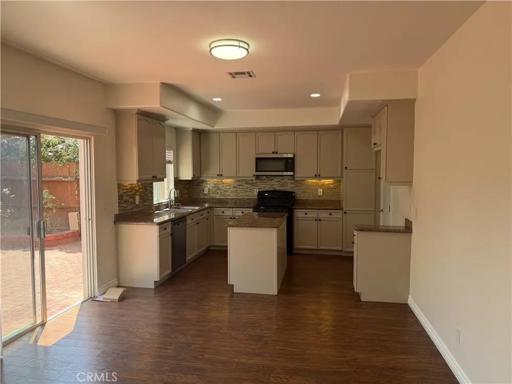 15892 Ocean Gardena, CA 90249
