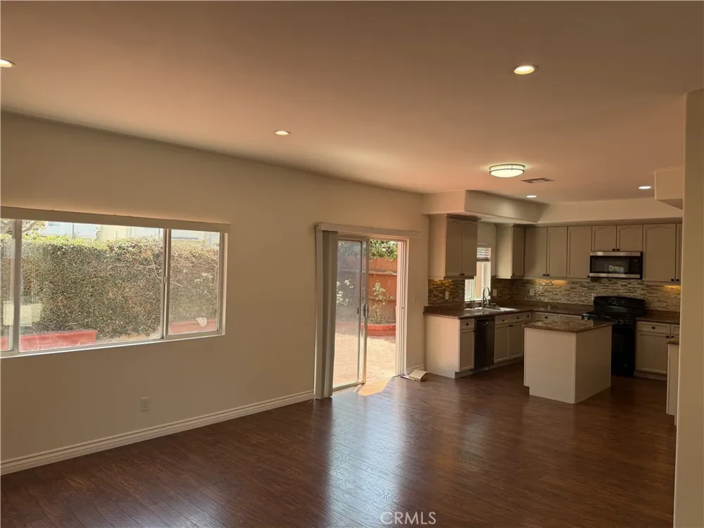 15892 Ocean Gardena, CA 90249