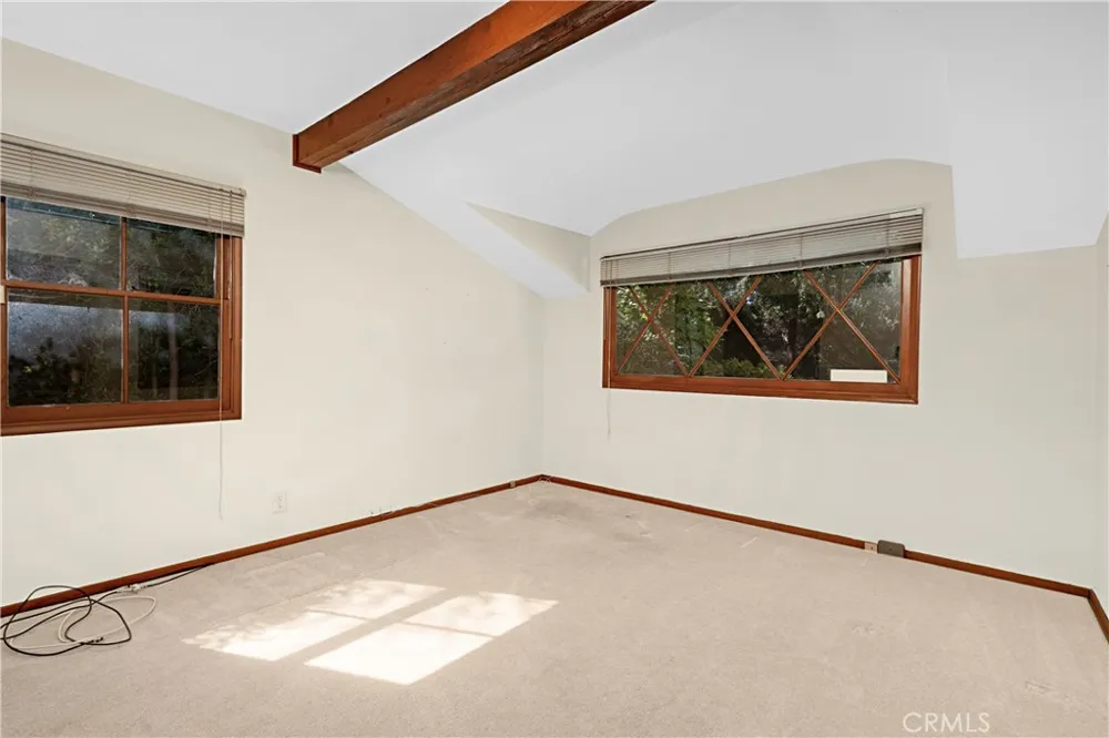 15516 Huston Street Encino, CA 91436