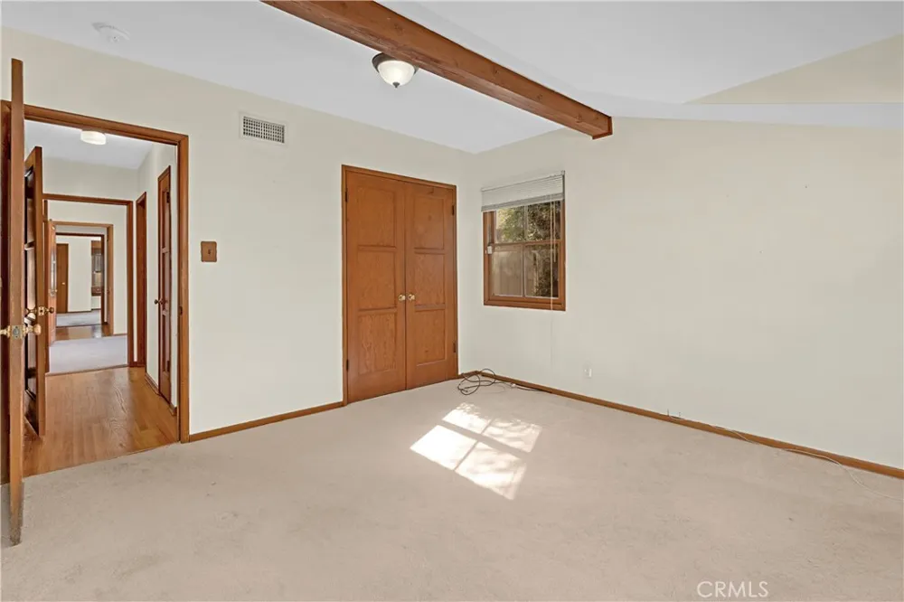 15516 Huston Street Encino, CA 91436