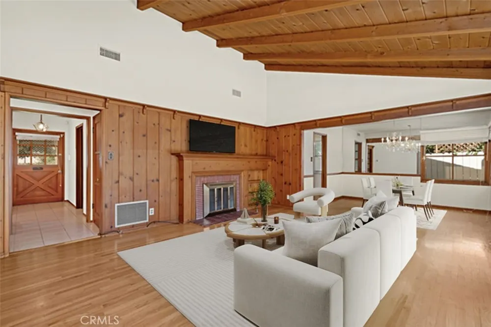 15516 Huston Street Encino, CA 91436