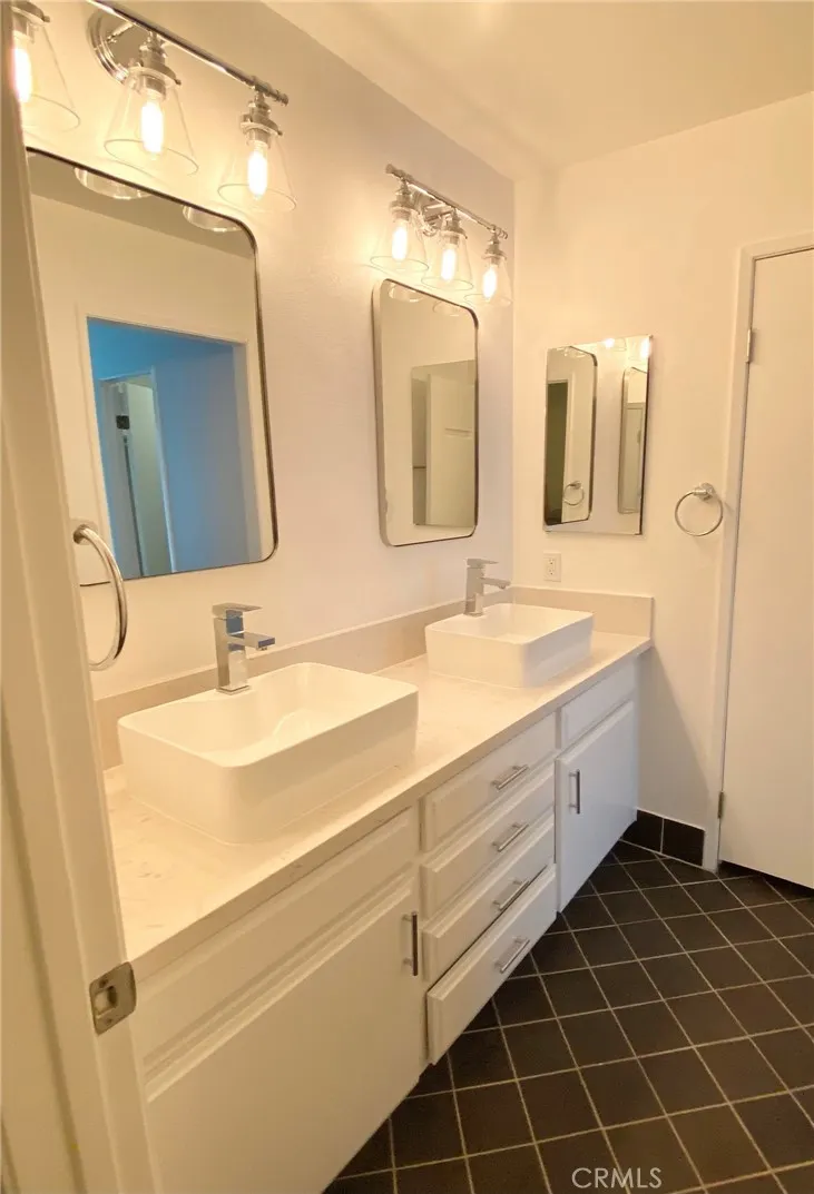 21 Seaview Dr. S Rolling Hills Estates, CA 90274