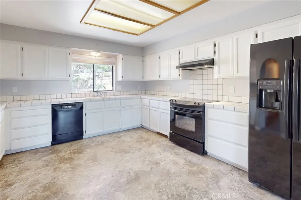 42 Greenbrier Oroville, CA 95966