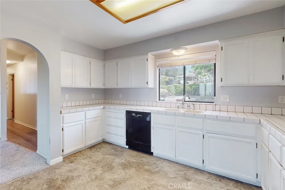 42 Greenbrier Oroville, CA 95966