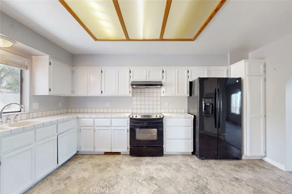 42 Greenbrier Oroville, CA 95966