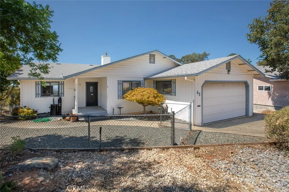 42 Greenbrier Oroville, CA 95966