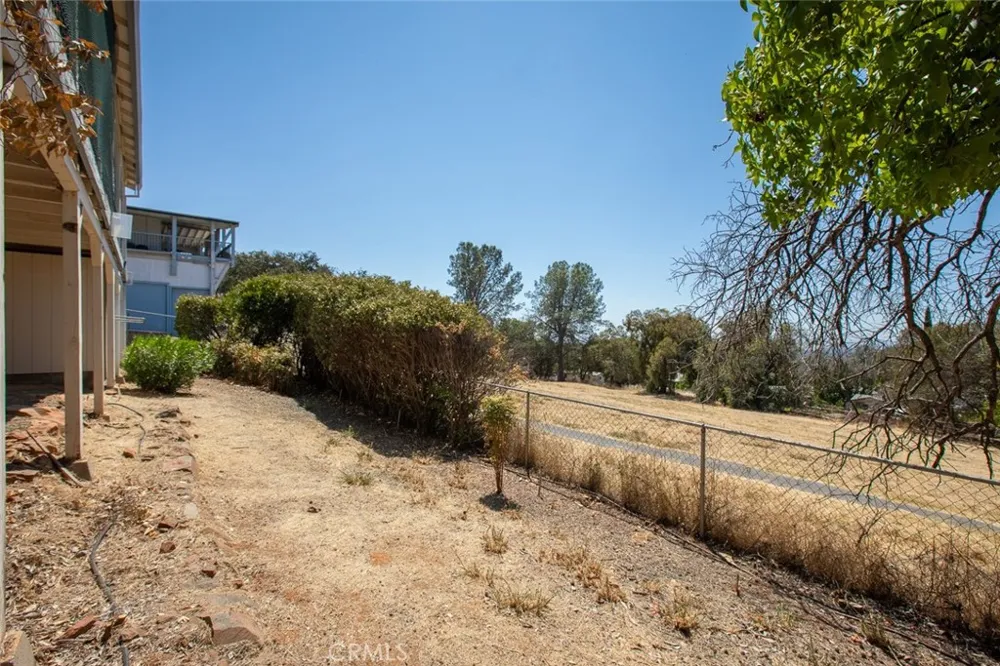 42 Greenbrier Oroville, CA 95966