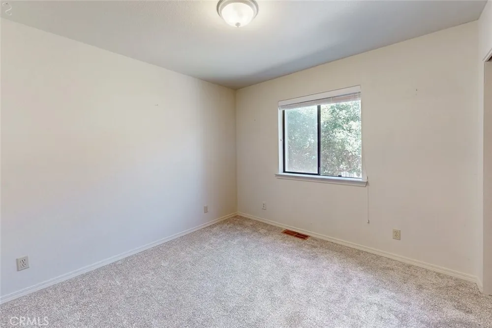 42 Greenbrier Oroville, CA 95966