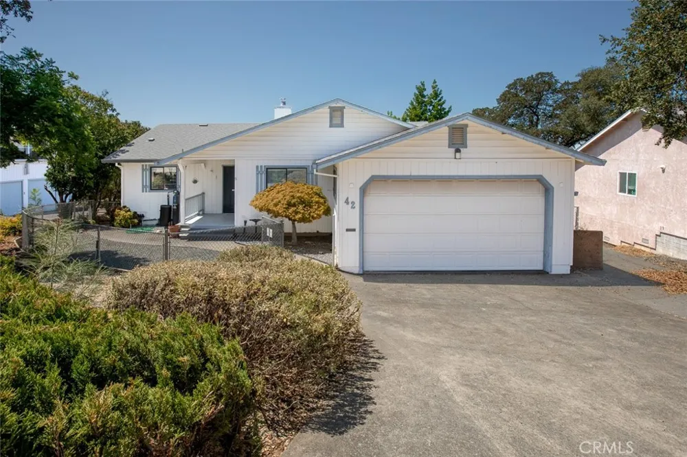 42 Greenbrier Oroville, CA 95966