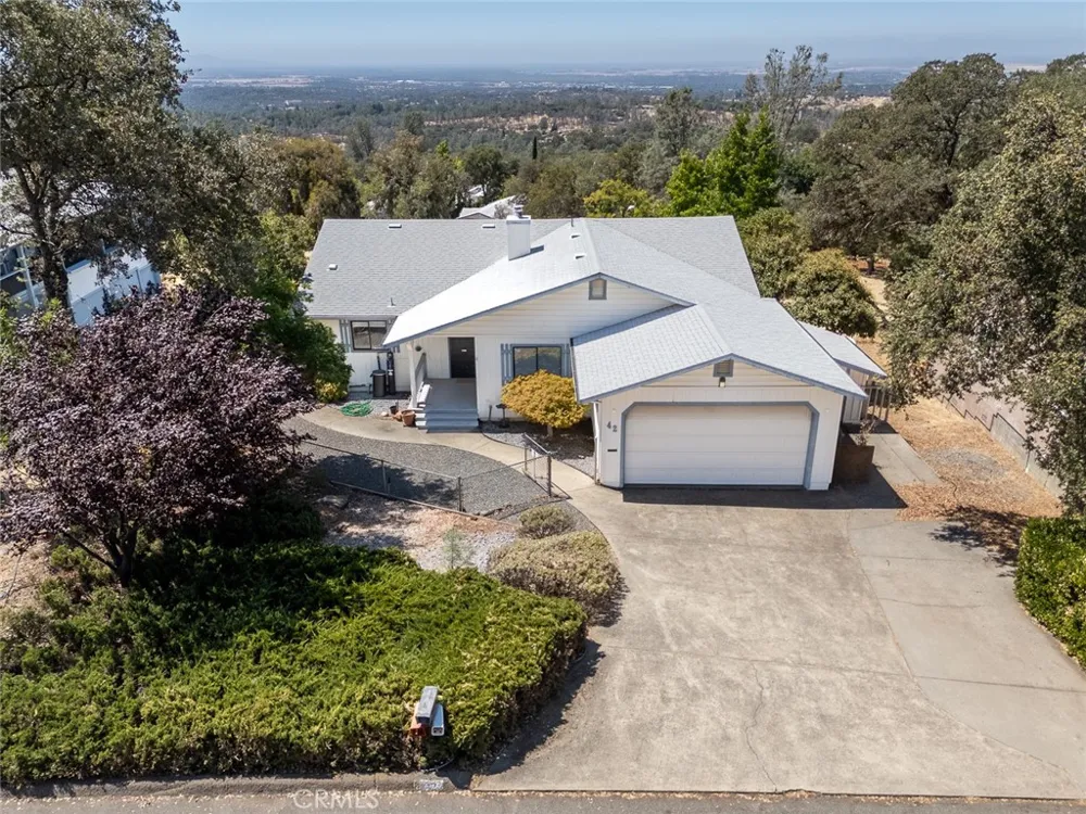 42 Greenbrier Oroville, CA 95966