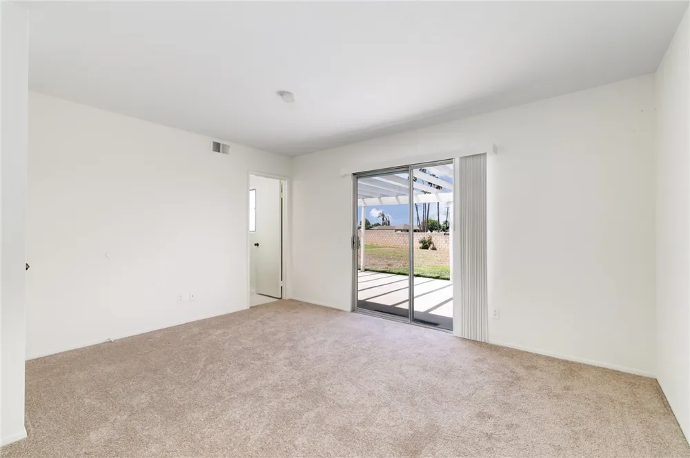 12662 Thomas Court Grand Terrace, CA 92313