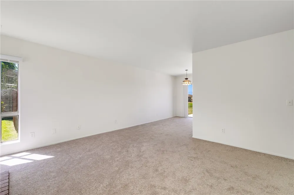 12662 Thomas Court Grand Terrace, CA 92313