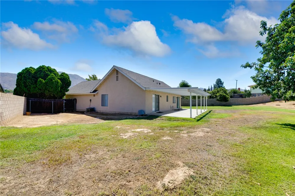 12662 Thomas Court Grand Terrace, CA 92313