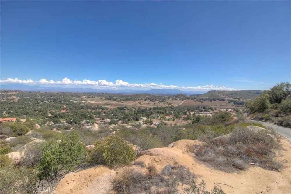 Avenida Escala Murrieta, CA 92562