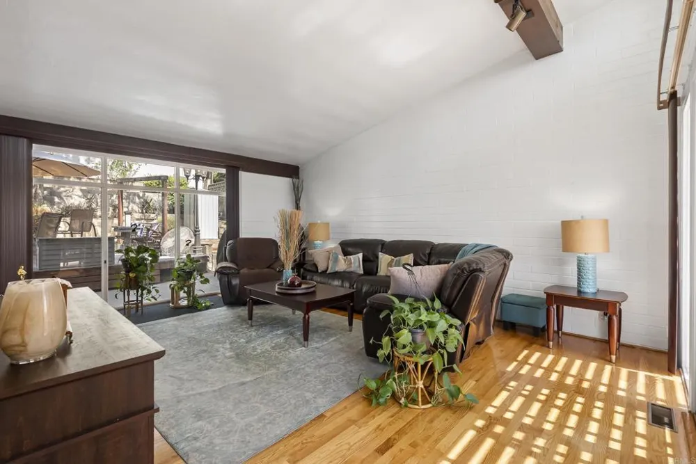 3030 Crane Street Lemon Grove, CA 91945