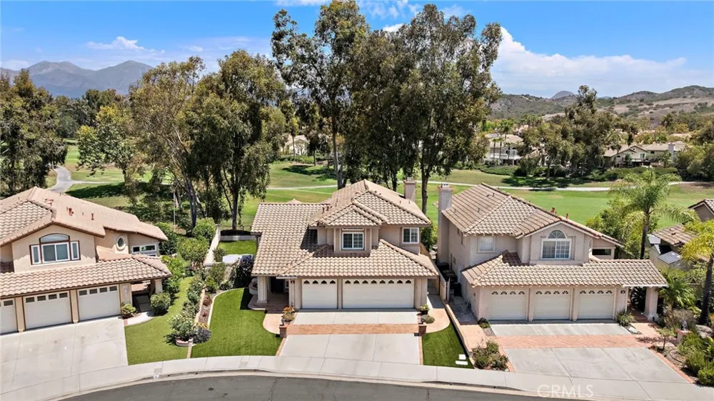 4 Reata Rancho Santa Margarita, CA 92688