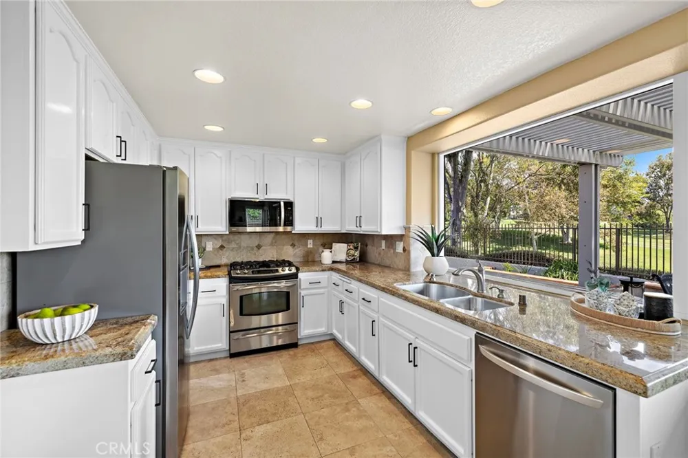 4 Reata Rancho Santa Margarita, CA 92688