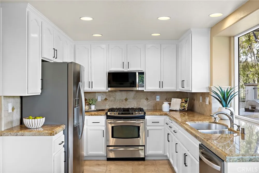 4 Reata Rancho Santa Margarita, CA 92688