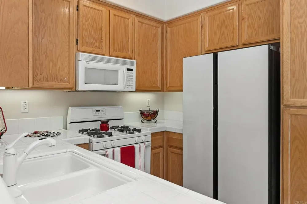 4121 Via Candidiz #42 San Diego, CA 92130