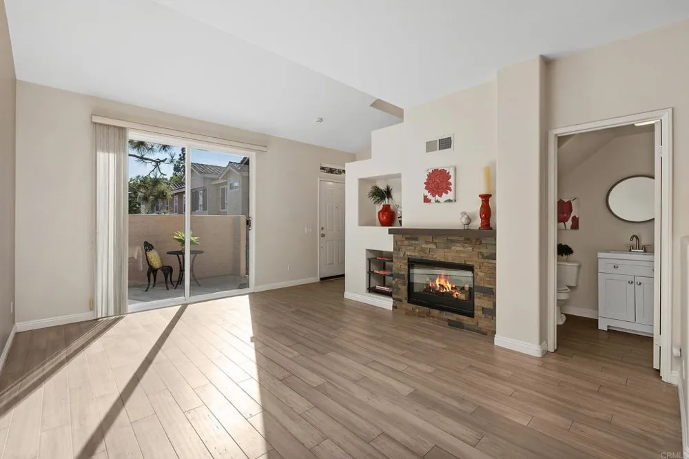 4121 Via Candidiz #42 San Diego, CA 92130