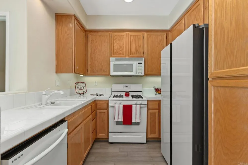 4121 Via Candidiz #42 San Diego, CA 92130