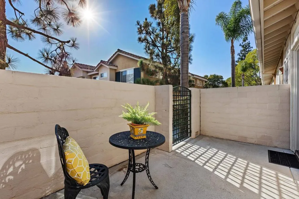 4121 Via Candidiz #42 San Diego, CA 92130