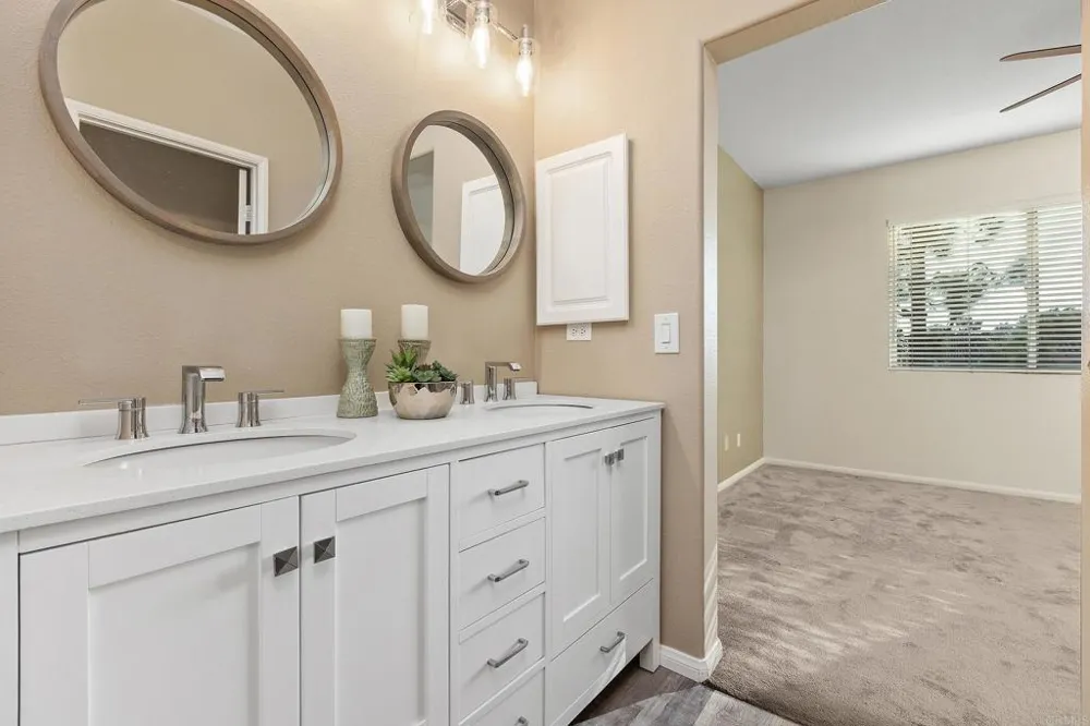 4121 Via Candidiz #42 San Diego, CA 92130