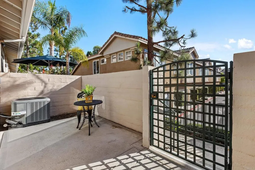 4121 Via Candidiz #42 San Diego, CA 92130
